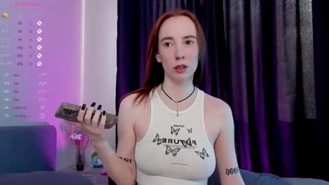 Snapshot of lolalivex chatting on 09-23-25, 01:14 Helloo everyone im Lola online show from 09-23-25, 01:14