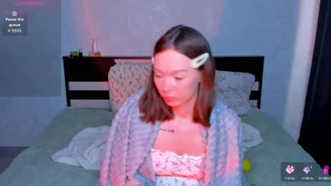 Lola online show from 04-10-26, 04:39