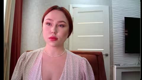 Lola online show from 10-01-25, 07:58