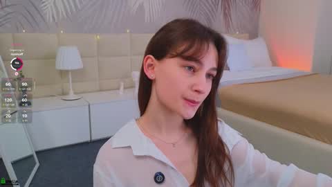 Lola online show from 02-26-26, 01:59