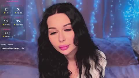 Lola Reyiti online show from 04-23-26, 07:49