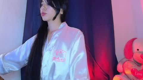 Snapshot of lolifantasy chatting on 05-19-26, 05:25 Rya DKhrt online show from 05-19-26, 05:25