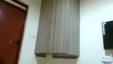 Snapshot of lolli_pop98 chatting on 03-10-25, 05:54 zuri online show from 03-10-25, 05:54