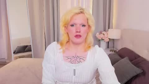 lollita online show from 03-01-26, 03:36