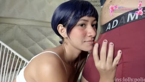 Snapshot of lolly_polie chatting on 12-19-24, 01:18 Lolly and neighbor online show from 12-19-24, 01:18