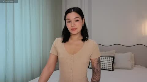 Snapshot of lolly_turner chatting on 05-17-26, 05:16 lolly_turner online show from 05-17-26, 05:16