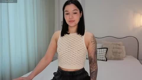 Snapshot of lolly_turner chatting on 05-18-26, 05:13 lolly_turner online show from 05-18-26, 05:13