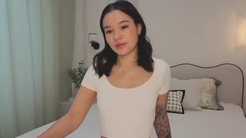 Snapshot of lolly_turner chatting on 06-22-26, 03:47 lolly_turner online show from 06-22-26, 03:47