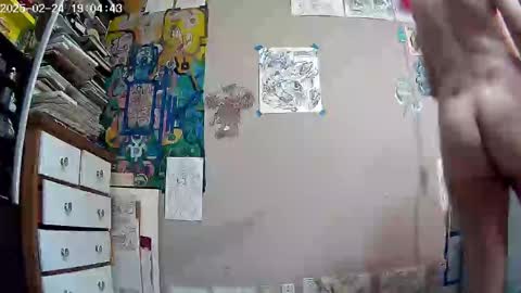 Snapshot of lollygagmiami chatting on 02-25-25, 12:03 lollygagmiami online show from 02-25-25, 12:03