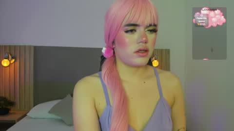 L O L Y online show from 06-12-26, 03:05