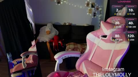 Snapshot of lolymolli chatting on 02-06-25, 08:23 Molli online show from 02-06-25, 08:23