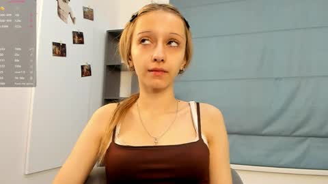 Snapshot of lonadejonge chatting on 05-10-26, 07:46 Sane online show from 05-10-26, 07:46