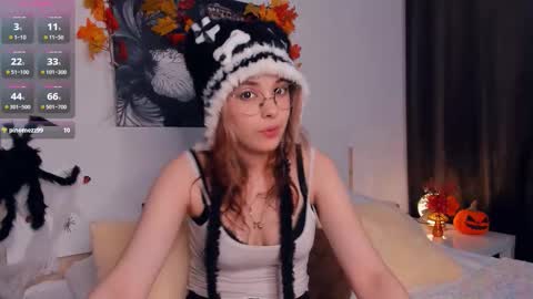 Lona online show from 10-25-25, 06:57