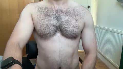 slim fit London online show from 04-08-26, 11:32