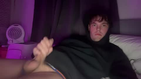 londonlad2002x online show from 07-25-26, 10:51