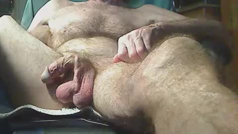 Snapshot of lonely4u62 chatting on 06-05-26, 02:51 Burt online show from 06-05-26, 02:51
