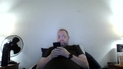 Snapshot of lonelyman91775 chatting on 05-12-26, 08:44 Lonely Man online show from 05-12-26, 08:44