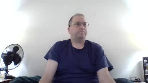 Snapshot of lonelyman91775 chatting on 05-19-26, 10:10 Lonely Man online show from 05-19-26, 10:10