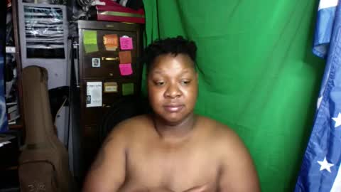 Snapshot of lonewolflux chatting on 11-17-25, 06:30 lonewolflux online show from 11-17-25, 06:30