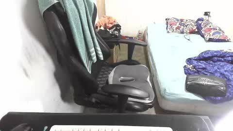 Marvin Santiago online show from 04-30-26, 01:01