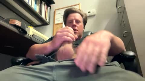 Snapshot of longjohnsilverskin chatting on 05-19-26, 10:10 longjohnsilverskin online show from 05-19-26, 10:10