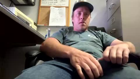 Snapshot of longjohnsilverskin chatting on 06-18-26, 11:25 longjohnsilverskin online show from 06-18-26, 11:25