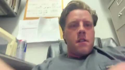 Snapshot of longjohnsilverskin chatting on 08-09-26, 12:43 longjohnsilverskin online show from 08-09-26, 12:43