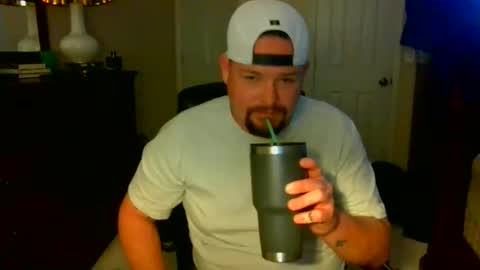 Snapshot of longlastingviking chatting on 05-18-26, 06:41 longlastingviking online show from 05-18-26, 06:41