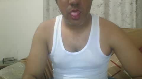 Snapshot of longthick1985 chatting on 05-10-26, 01:38 Lleida-man online show from 05-10-26, 01:38