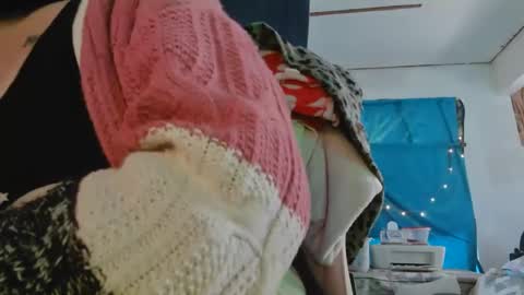 Snapshot of lononcashmere69 chatting on 12-07-24, 04:25 Londoncashmere69 online show from 12-07-24, 04:25