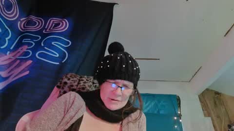 Snapshot of lononcashmere69 chatting on 12-08-24, 06:50 Londoncashmere69 online show from 12-08-24, 06:50