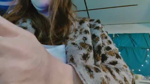 Snapshot of lononcashmere69 chatting on 02-12-25, 07:45 Londoncashmere69 online show from 02-12-25, 07:45