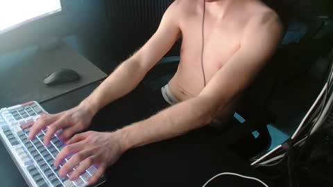 Snapshot of loofy_art chatting on 02-28-26, 02:18 Loofy Art online show from 02-28-26, 02:18