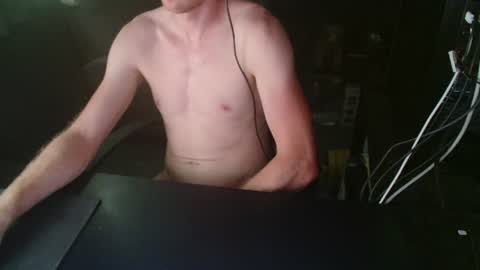 Snapshot of loofy_art chatting on 07-11-26, 01:03 Loofy Art online show from 07-11-26, 01:03