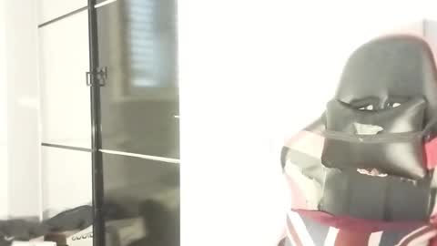 Snapshot of lookaz4010 chatting on 03-11-25, 03:45 Lucas online show from 03-11-25, 03:45