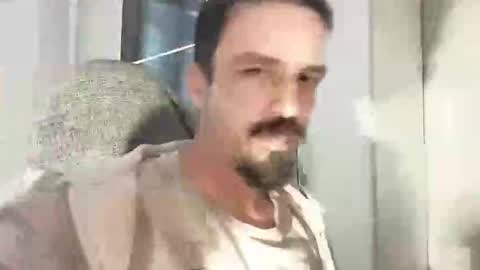 Lucas online show from 11-21-25, 01:10