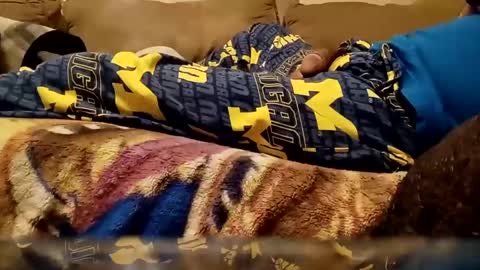 Snapshot of looking4bush chatting on 12-25-24, 10:59 looking4bush online show from 12-25-24, 10:59