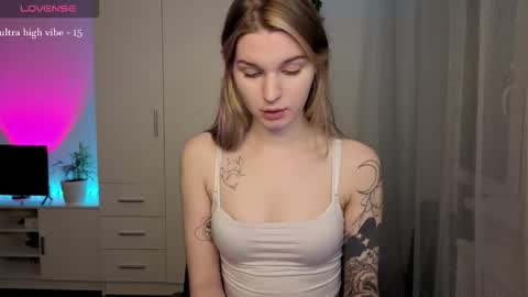 Luna online show from 02-04-26, 03:12