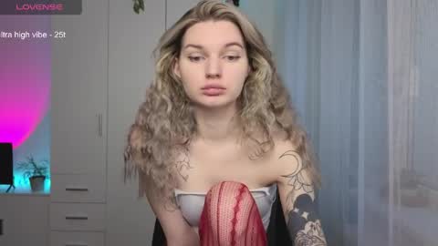 Luna online show from 04-03-26, 02:15