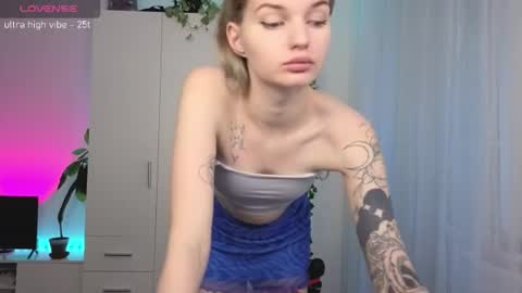 Snapshot of lookluna chatting on 07-25-26, 02:31 Luna online show from 07-25-26, 02:31