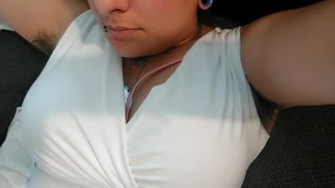 Snapshot of loolaunshaved chatting on 07-28-26, 05:45 loolaunshaved online show from 07-28-26, 05:45