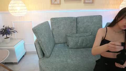 Snapshot of loonanyx chatting on 09-17-25, 11:34 Loona Nyx online show from 09-17-25, 11:34