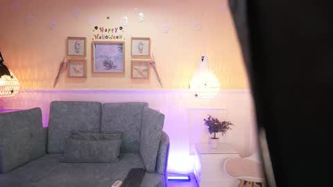 Snapshot of loonanyx chatting on 10-16-25, 11:33 Loona Nyx online show from 10-16-25, 11:33