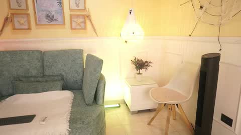 Snapshot of loonanyx chatting on 10-20-25, 11:32 Loona Nyx online show from 10-20-25, 11:32