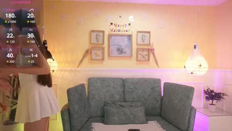 Snapshot of loonanyx chatting on 10-25-25, 11:40 Loona Nyx online show from 10-25-25, 11:40