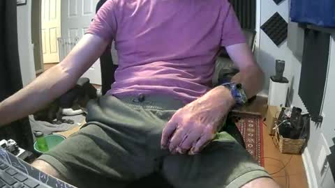 Snapshot of looselycut chatting on 07-04-26, 11:05 looselycut online show from 07-04-26, 11:05