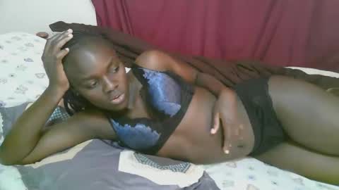 lora_amor online show from 11-21-25, 11:53