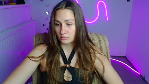 Snapshot of lora_kisses chatting on 06-25-26, 05:34 Lora online show from 06-25-26, 05:34