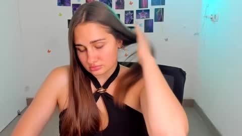 Snapshot of lora_kisses chatting on 07-20-26, 10:39 Lora online show from 07-20-26, 10:39
