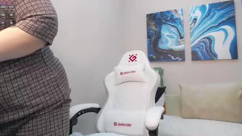 Lora online show from 12-16-25, 08:30